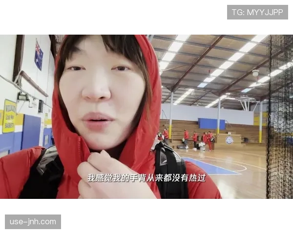 韩旭训练完直接啃鸡腿？这自律和放纵切换也太丝滑了